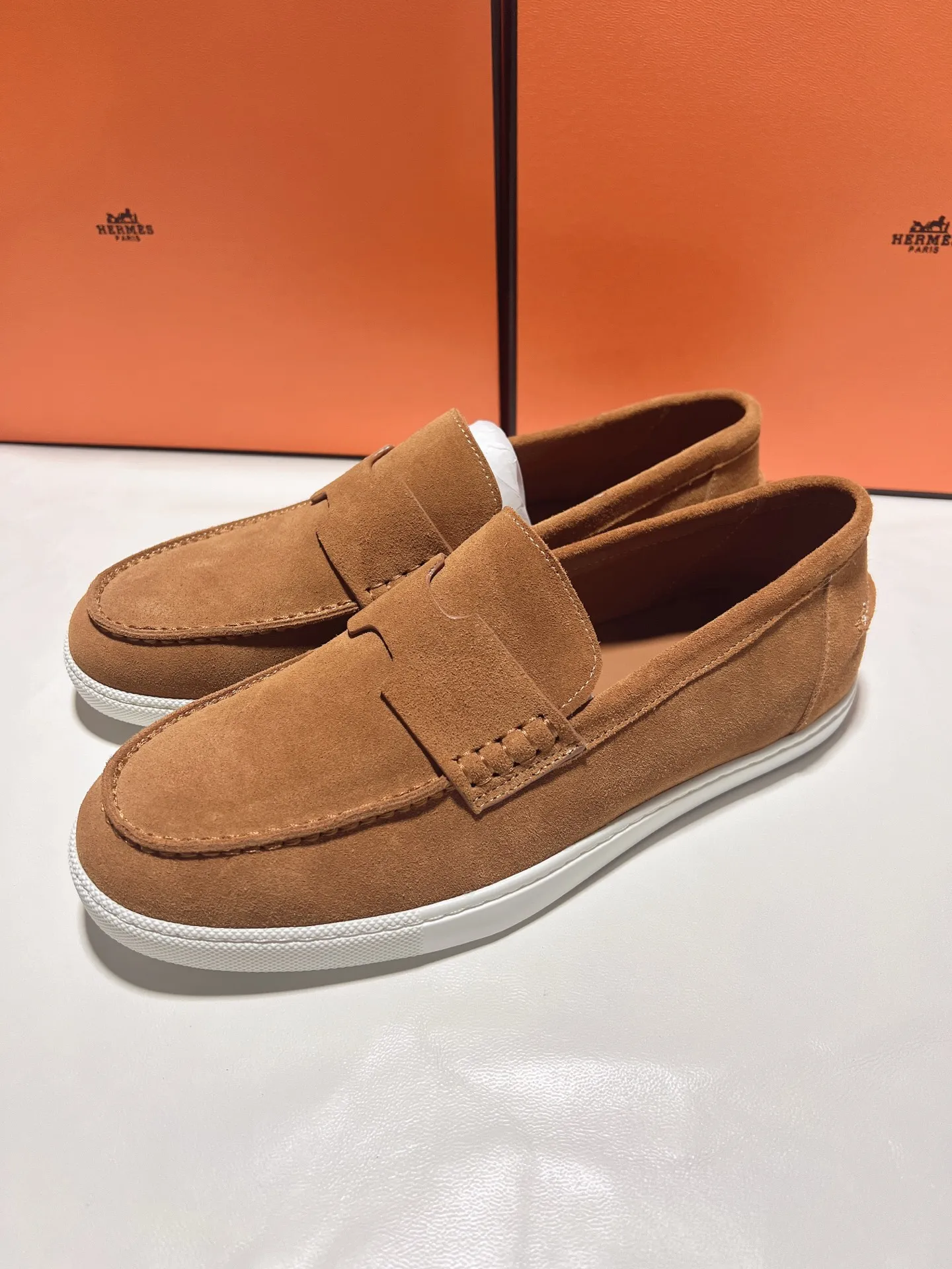 👟👟Ex-factory price 540👟👟 ♥2025 HERMES The latest hot model, the official website is developed simultaneously, original quality Size: Women's size 36/46